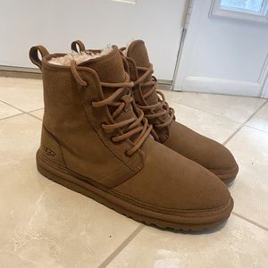 Mens Ugg’s size 11- Chestnut.